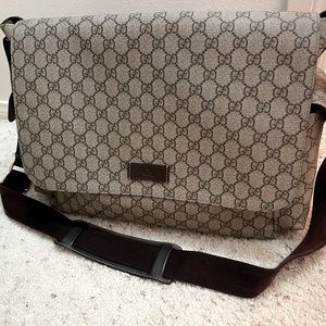 GUCCI GG Supreme Diaper bag